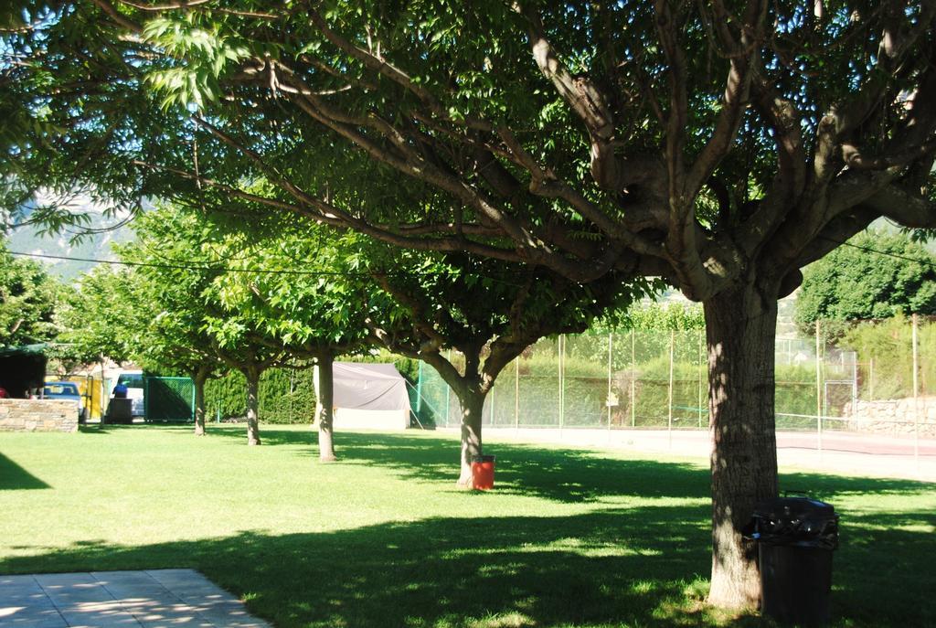Camping Organya Hotel Kültér fotó